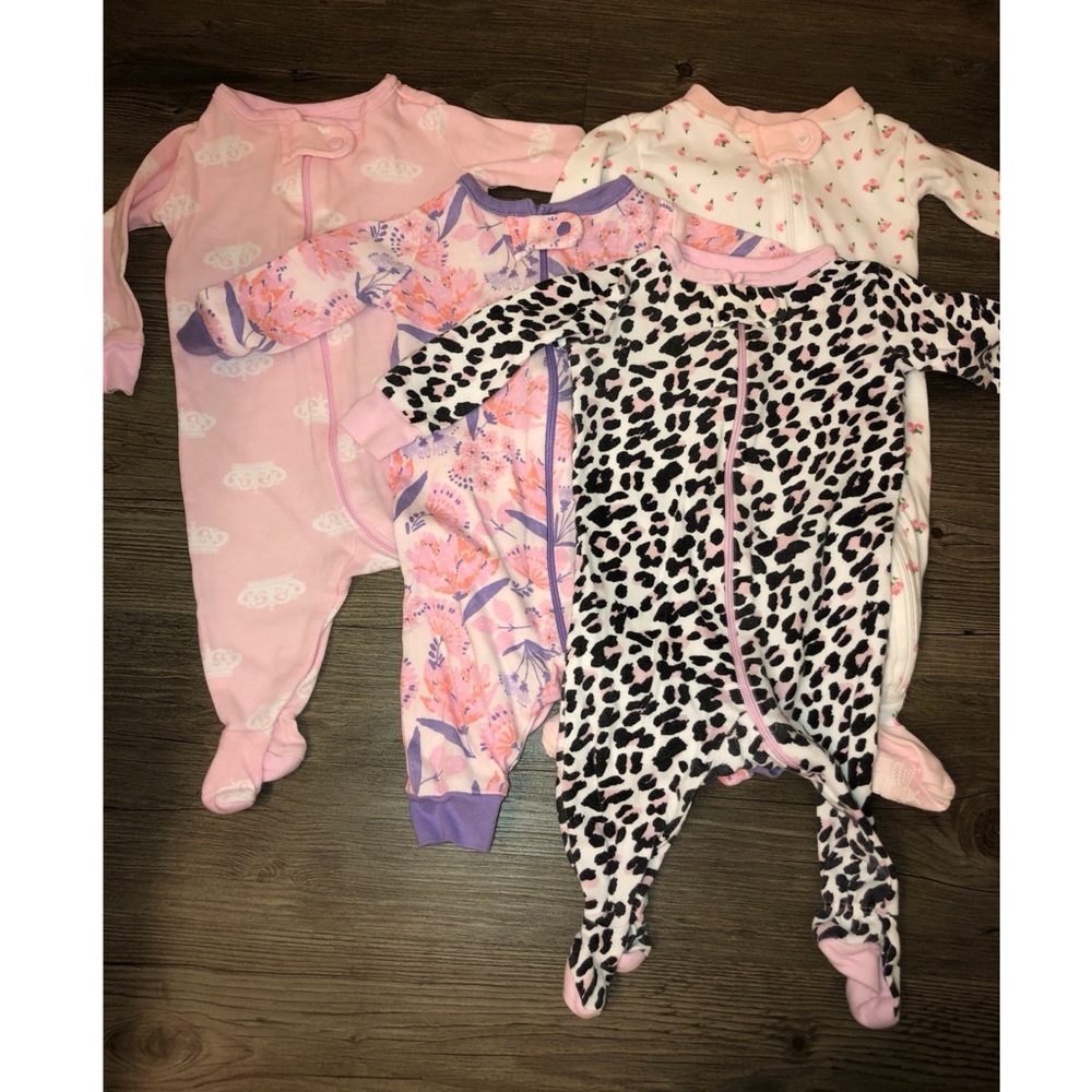 4 Snug & Fit Sleep and Plays 0-3 months